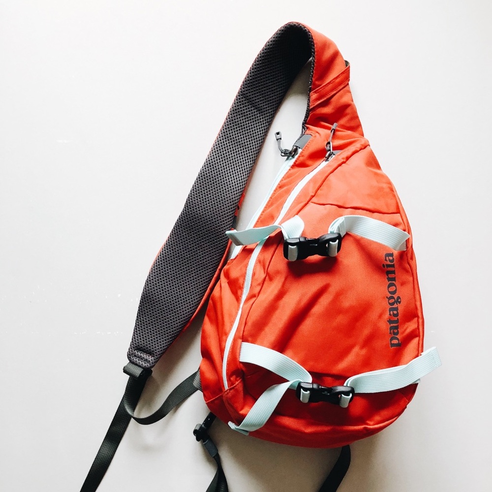 Patagonia Atom sling bag in Catalan Coral